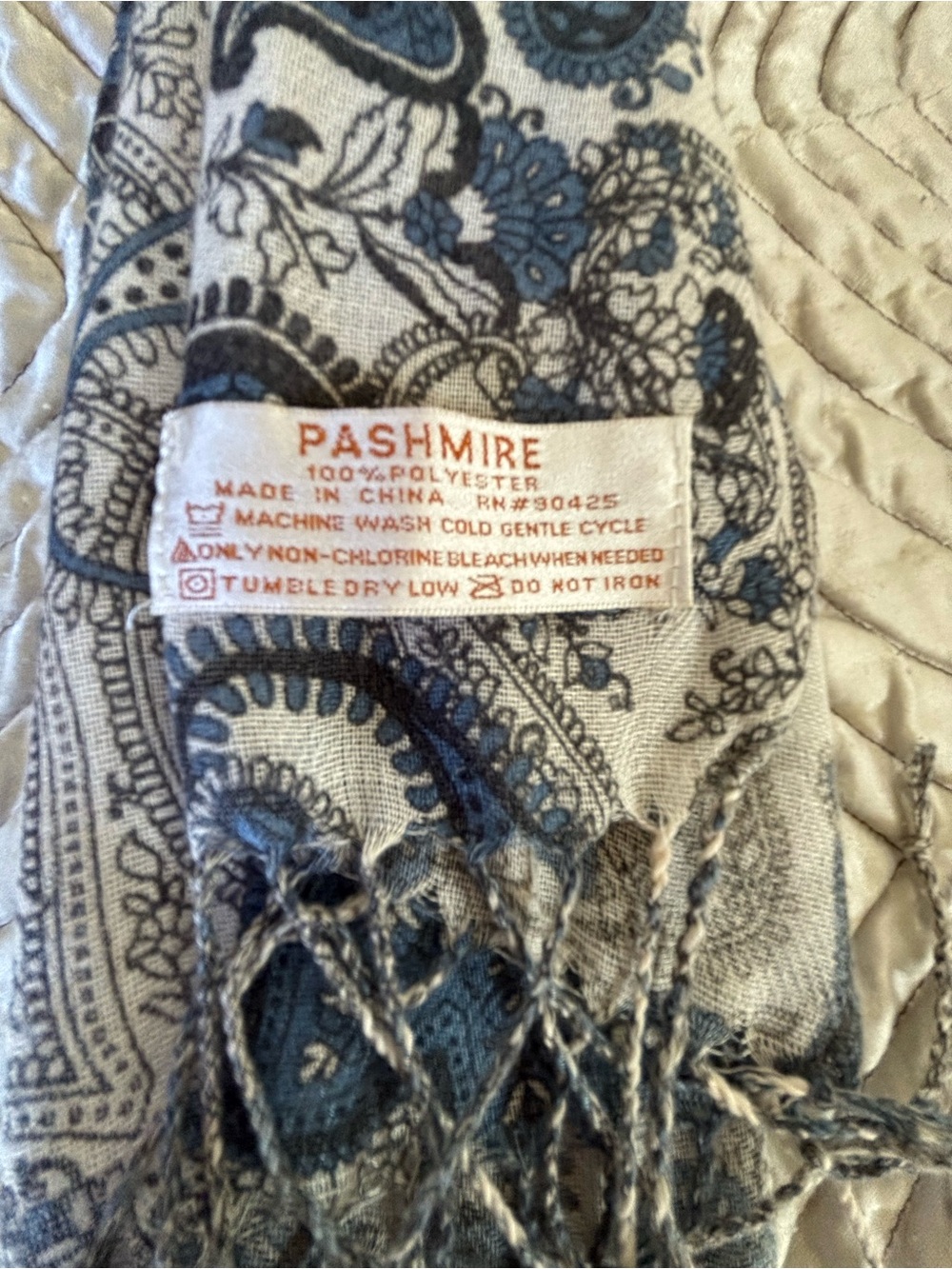 80s Paisley Pashmire Scarf Wrap in Soft Cottagecore Boho Blue & Cream